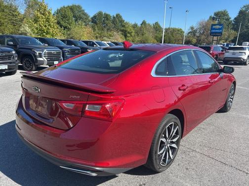 2024 Chevrolet Malibu FWD RS