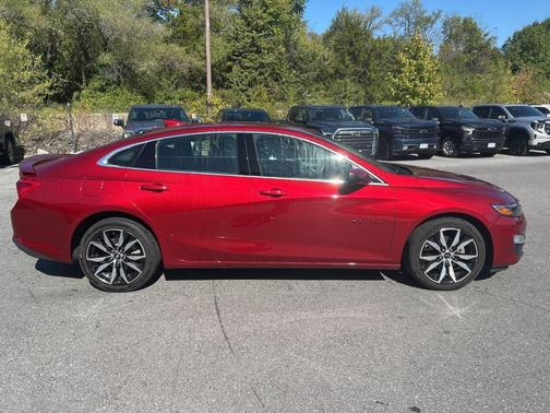 2024 Chevrolet Malibu FWD RS