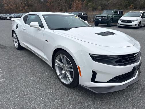 2022 Chevrolet Camaro RWD Coupe LT1