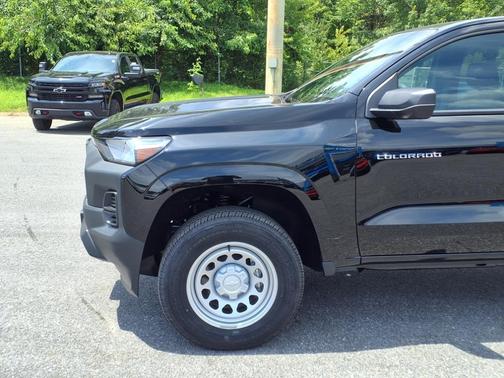 2025 Chevrolet Colorado WT