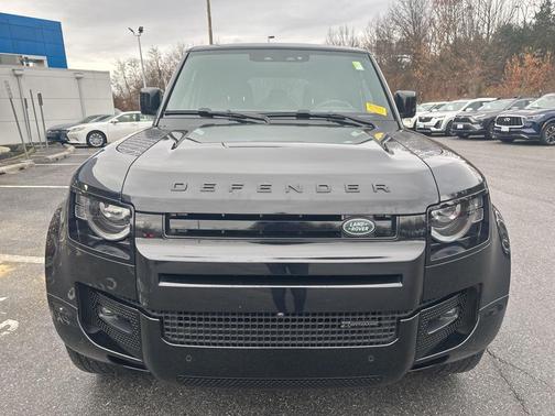 2023 Land Rover Defender 110 X-Dynamic SE