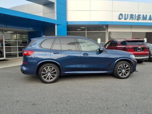 2020 BMW X5 M50i