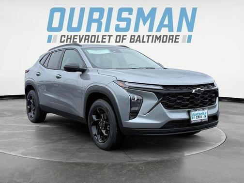Sterling Gray Metallic 2026 Chevrolet Trax LT