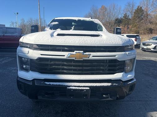 2025 Chevrolet Silverado 2500 Custom