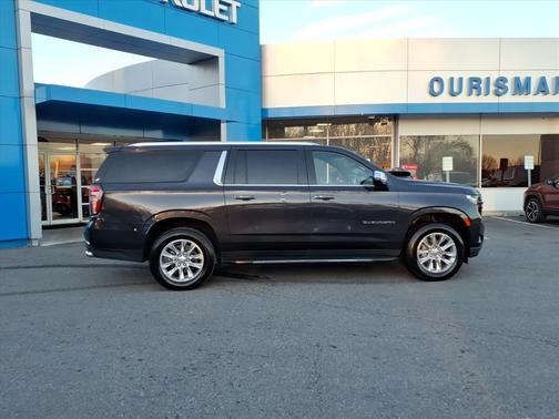 2023 Chevrolet Suburban Premier