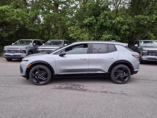 2025 Chevrolet Equinox EV RS