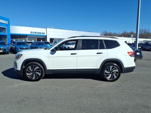 2024 Volkswagen Atlas 2.0T SE w/Technology 4MOTION