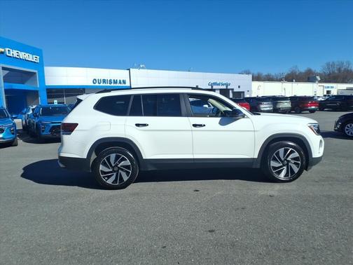 2024 Volkswagen Atlas 2.0T SE w/Technology 4MOTION