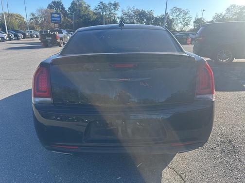 2022 Chrysler 300 S