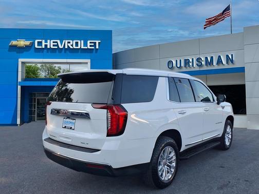 2023 GMC Yukon SLT
