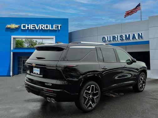 Mosaic Black Metallic 2026 Chevrolet Traverse High Country
