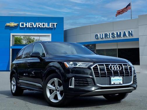 2023 Audi Q7 45 Premium