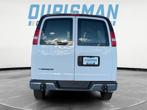 2024 Chevrolet Express 2500 RWD 2500 Regular Wheelbase WT