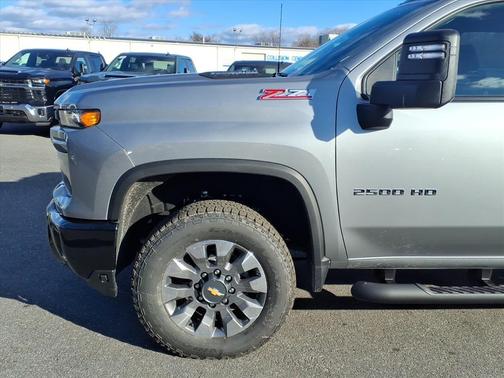 2026 Chevrolet Silverado 2500 Custom