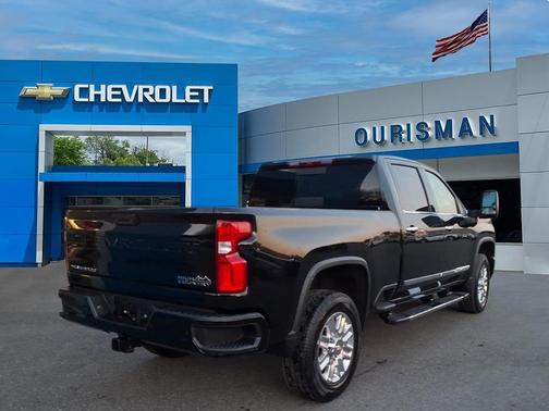 Black 2024 Chevrolet Silverado 2500 High Country