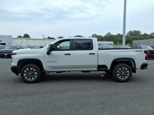 2026 Chevrolet Silverado 2500 Custom