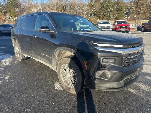 2024 Chevrolet Traverse LS