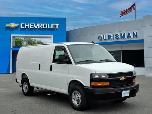 2025 Chevrolet Express 2500 RWD 2500 Regular Wheelbase WT