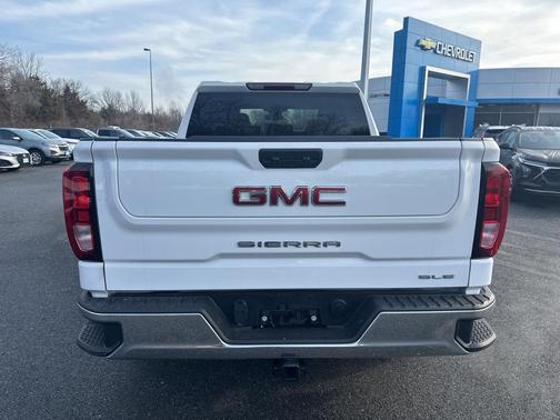 2024 GMC Sierra 1500 SLE