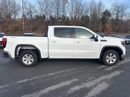 2024 GMC Sierra 1500 SLE