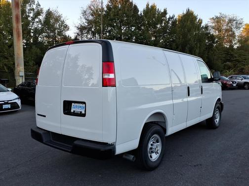 2025 Chevrolet Express 2500 RWD 2500 Regular Wheelbase WT