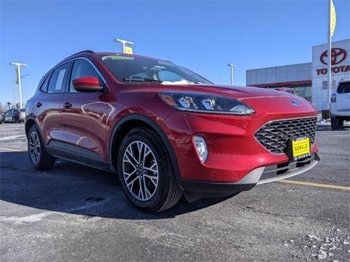 Photo 3 of 35 of 2020 Ford Escape SEL