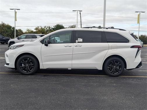 2024 Toyota Sienna XSE 7 Passenger