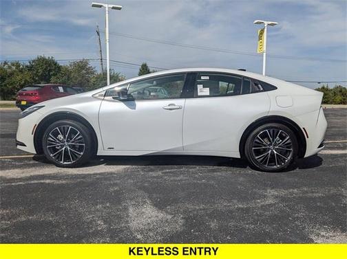 2024 Toyota Prius XLE