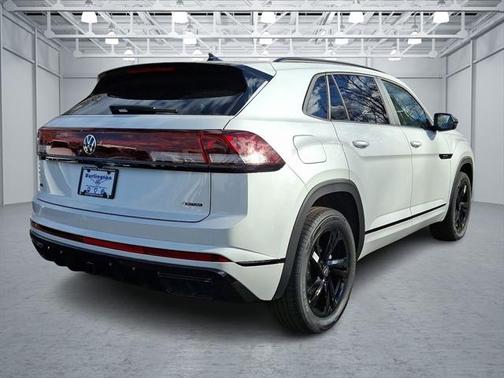 2025 Volkswagen Atlas Cross Sport 2.0T SEL