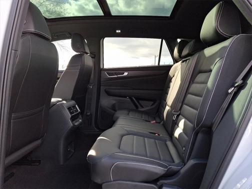 2025 Volkswagen Atlas Cross Sport 2.0T SEL