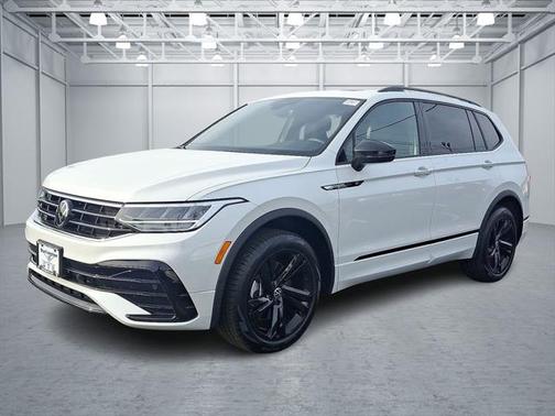 2024 Volkswagen Tiguan 2.0T SE R-Line Black 4MOTION