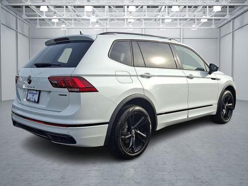 2024 Volkswagen Tiguan 2.0T SE R-Line Black 4MOTION
