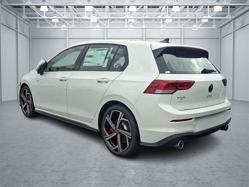 2025 Volkswagen Golf GTI 2.0T SE DSG