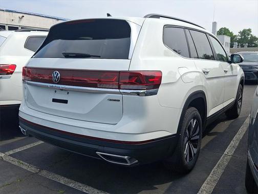 2025 Volkswagen Atlas 2.0T SE