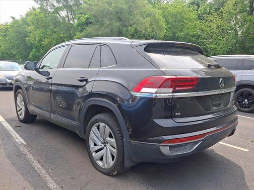2021 Volkswagen Atlas Cross Sport 2.0T SE w/Technology 4MOTION