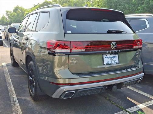 2025 Volkswagen Atlas 2.0T Peak Edition