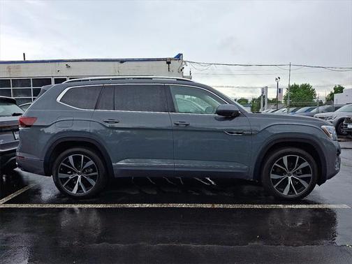 2025 Volkswagen Atlas 2.0T SEL Premium R-Line 4MOTION