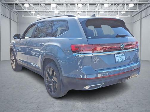 2025 Volkswagen Atlas 2.0T SE w/Technology 4MOTION
