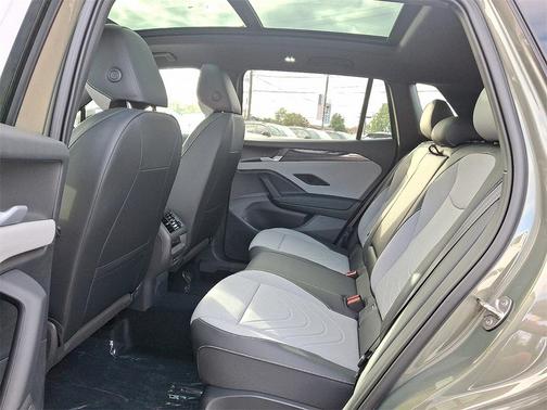 2025 Volkswagen Tiguan 2.0T SE R-Line Black 4MOTION