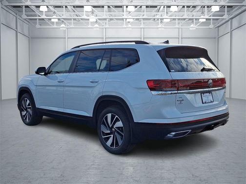 2026 Volkswagen Atlas 2.0T SE w/Technology 4MOTION