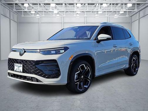 2025 Volkswagen Tiguan 2.0T SEL R-Line 4MOTION