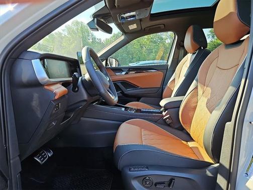 2025 Volkswagen Tiguan 2.0T SEL R-Line 4MOTION