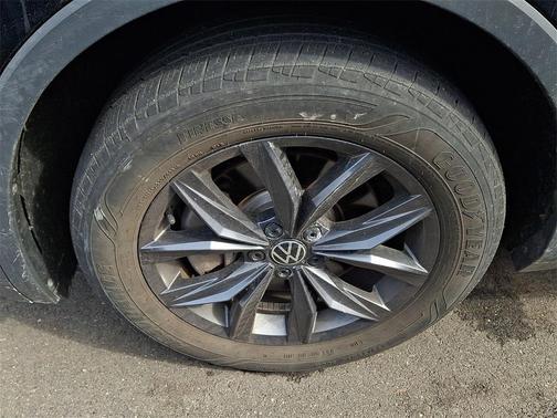2022 Volkswagen Tiguan 2.0T SE 4MOTION