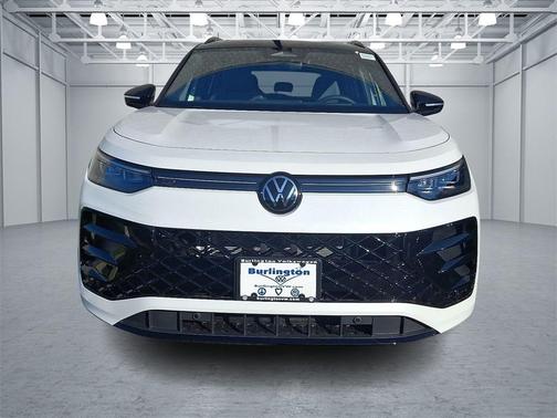 2025 Volkswagen Tiguan 2.0T SE R-Line Black 4MOTION