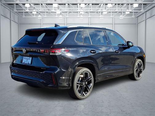 2026 Volkswagen Tiguan 2.0T SEL R-Line 4MOTION