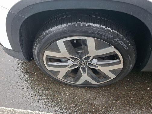 2023 Volkswagen Taos 1.5T SEL