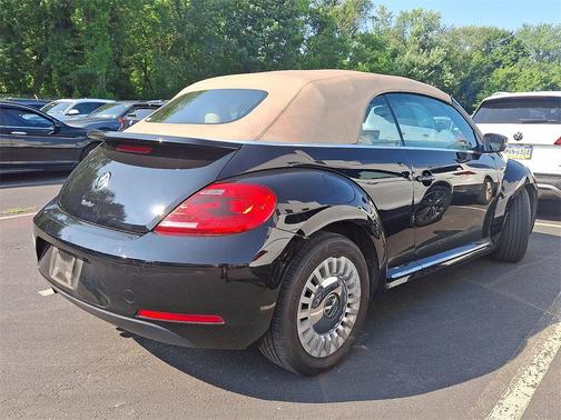 2016 Volkswagen Beetle 1.8T SE