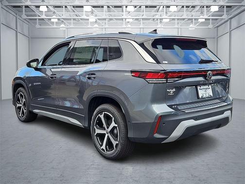 2025 Volkswagen Tiguan 2.0T SE 4MOTION