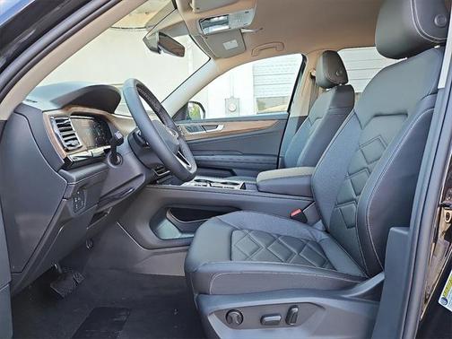 2025 Volkswagen Atlas 2.0T SE