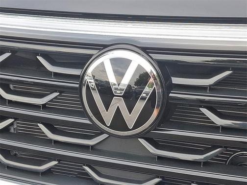 2026 Volkswagen Atlas Cross Sport 2.0T SEL